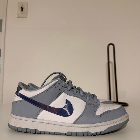 Nike Dunk Lows - Blue Whisper - Picture 2 of 4